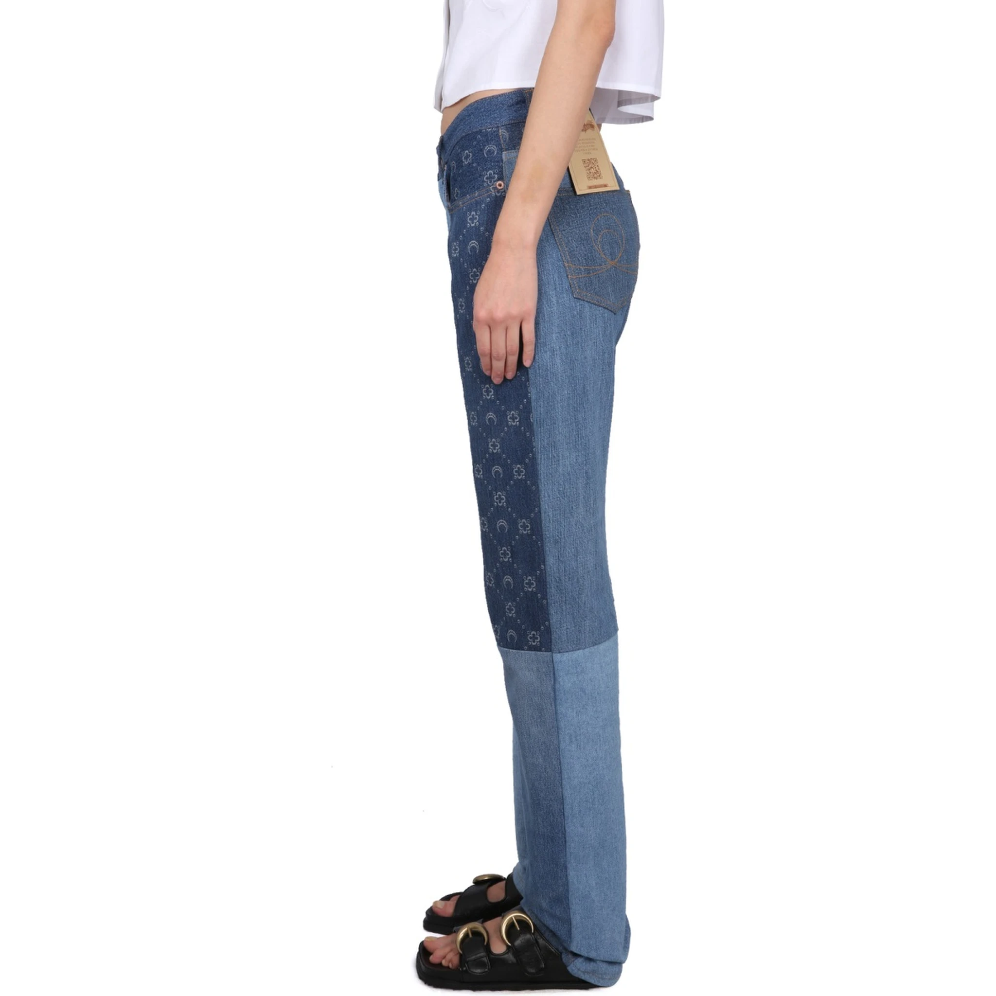 JEANS IN DENIM