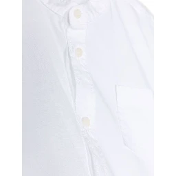 قميص بأكمام طويلة