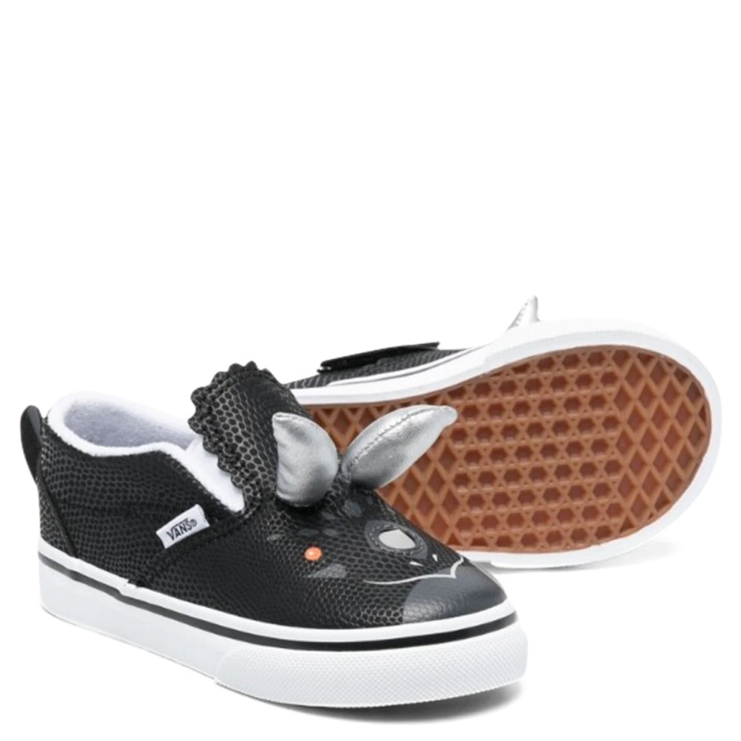 triceratops slip-on