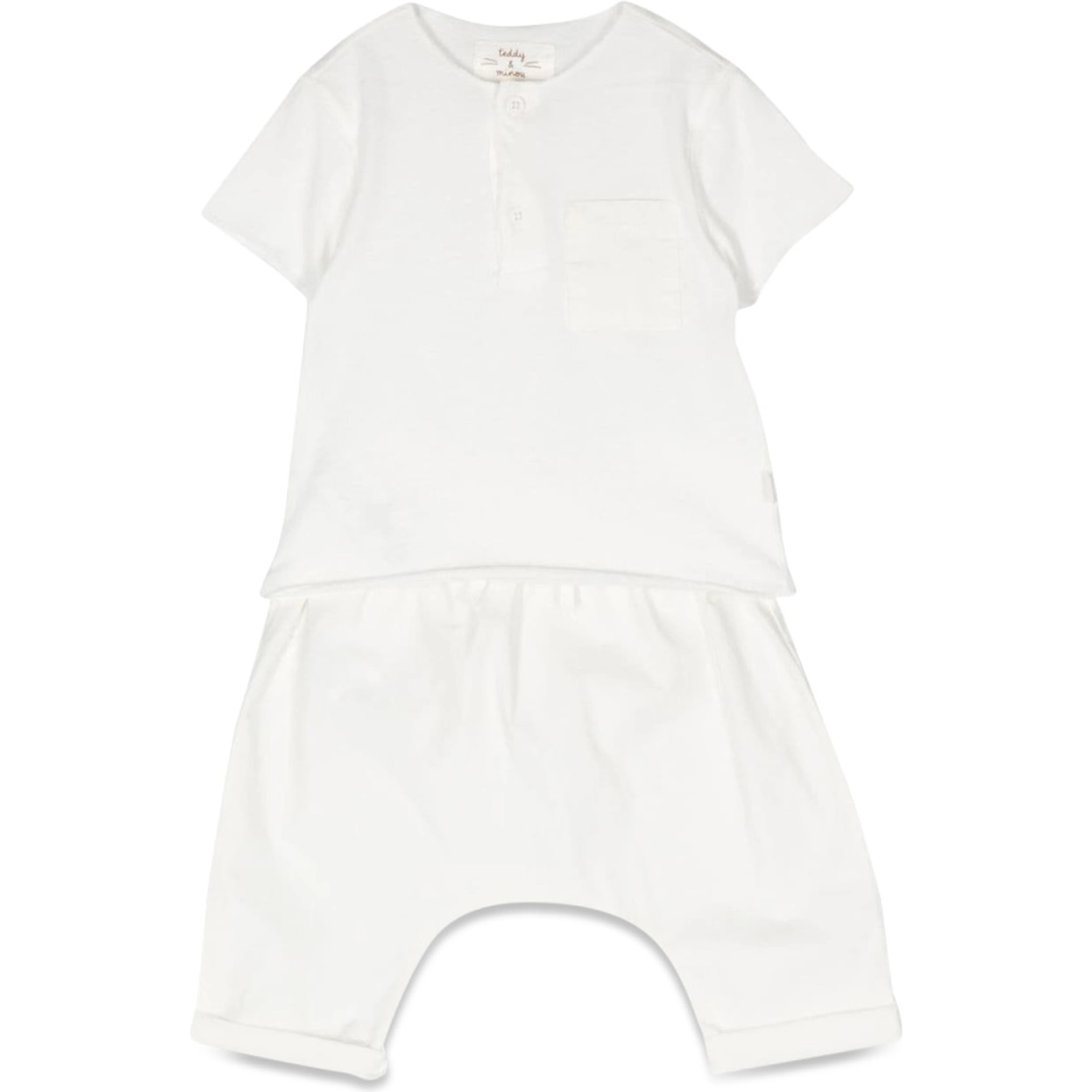 t-shirt and pants suit