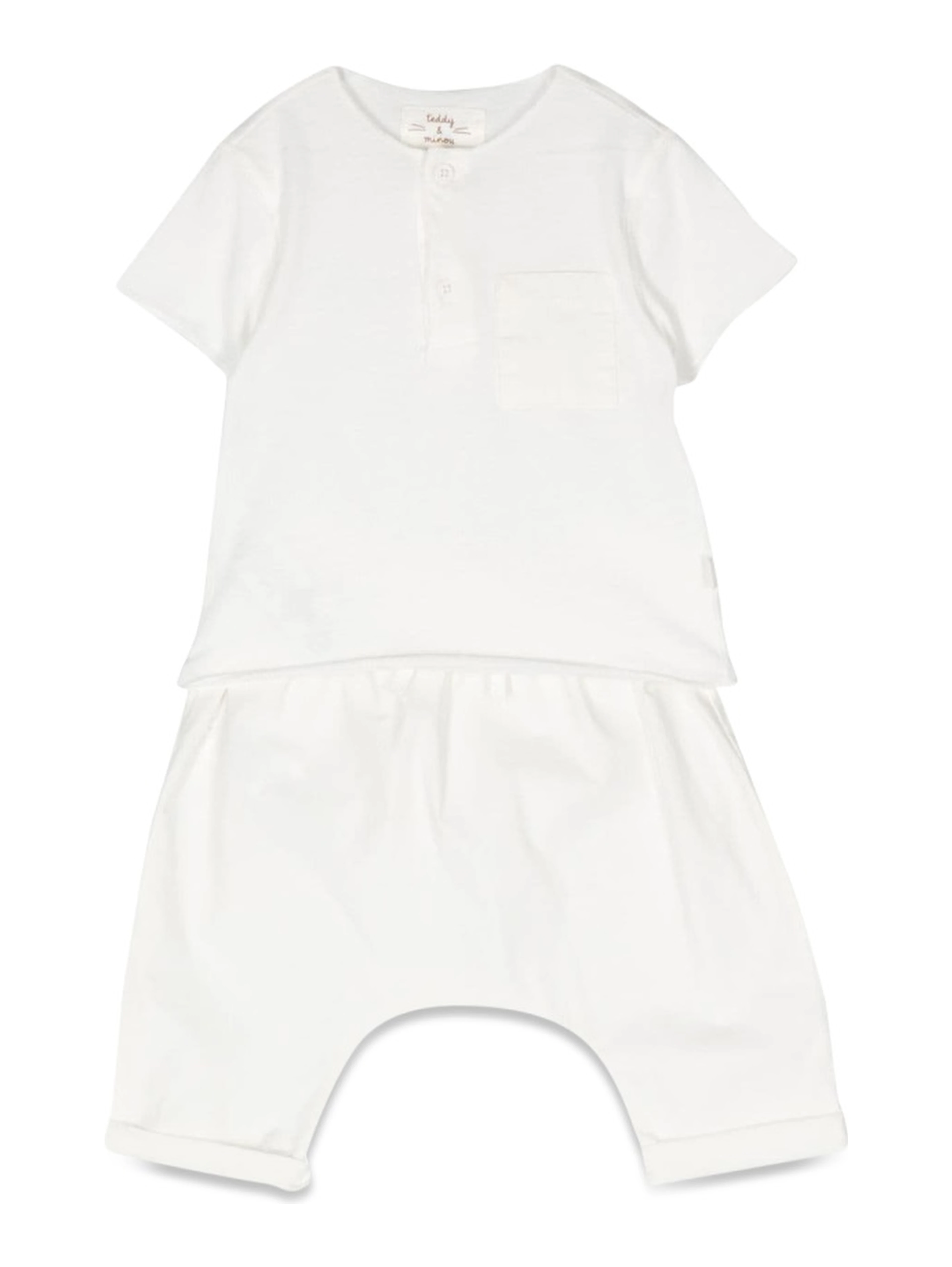 t-shirt and pants suit