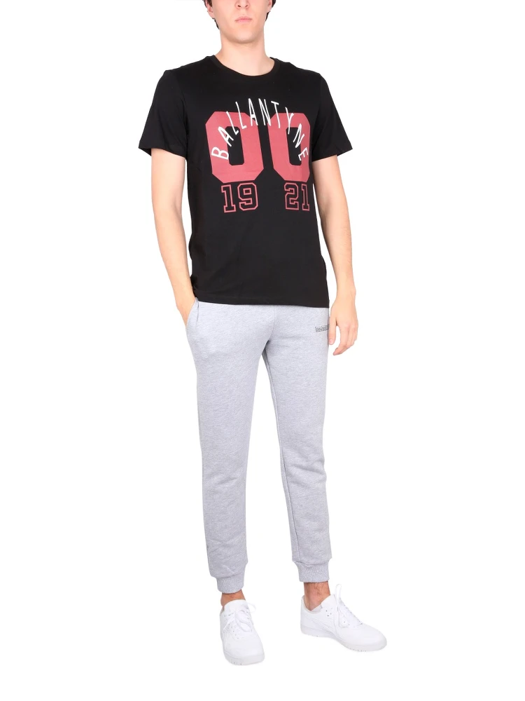 CREWNECK T-SHIRT alternative