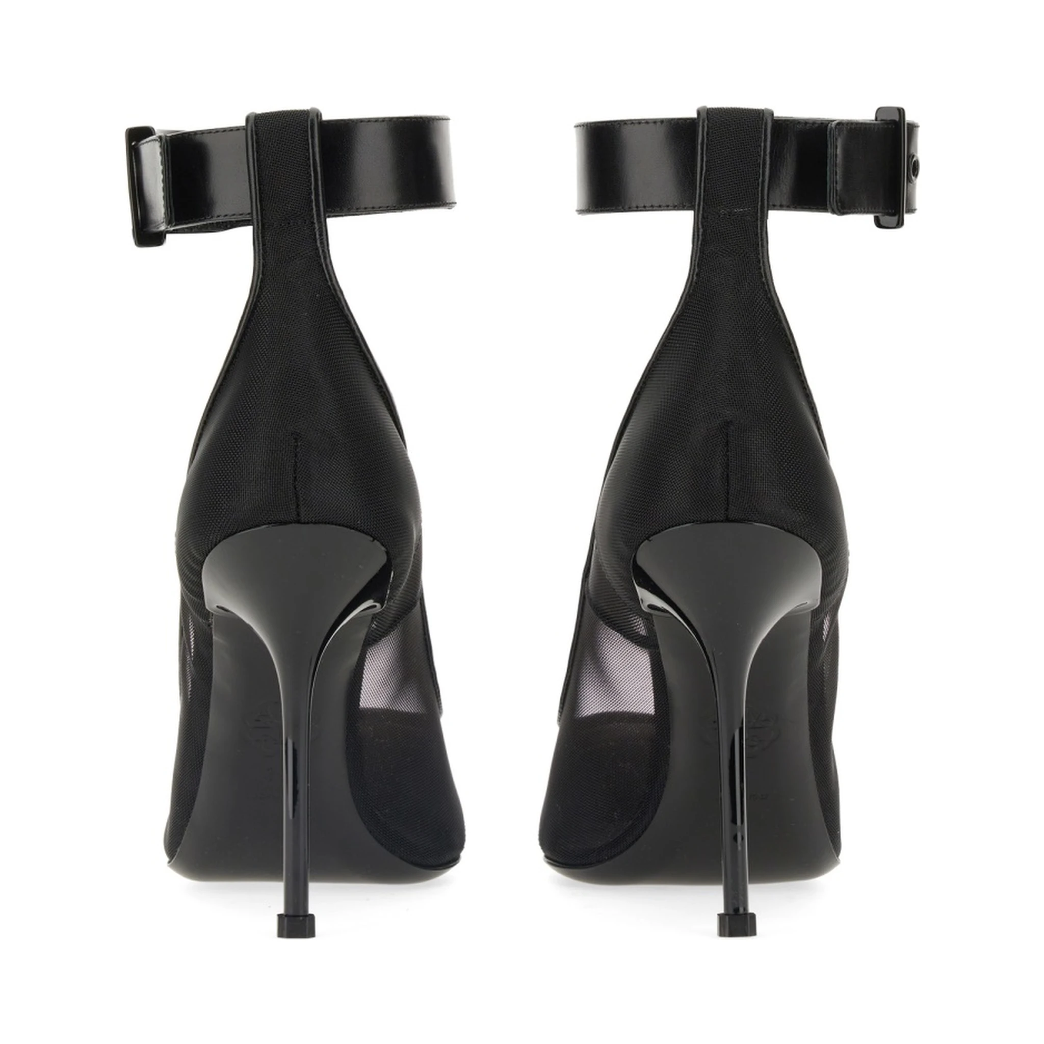 أحذية بانك بكعب عالٍ وحزام