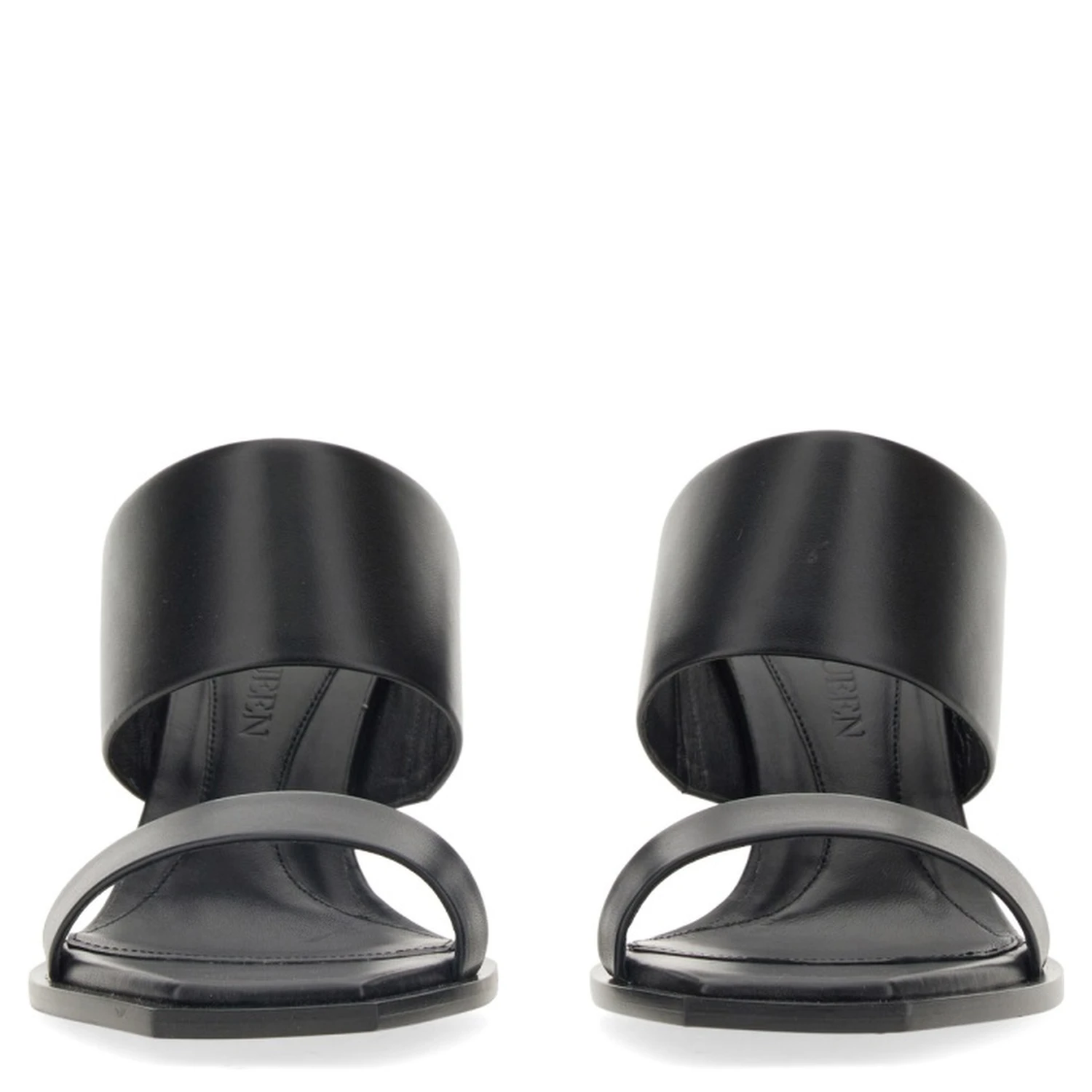LEATHER SANDAL