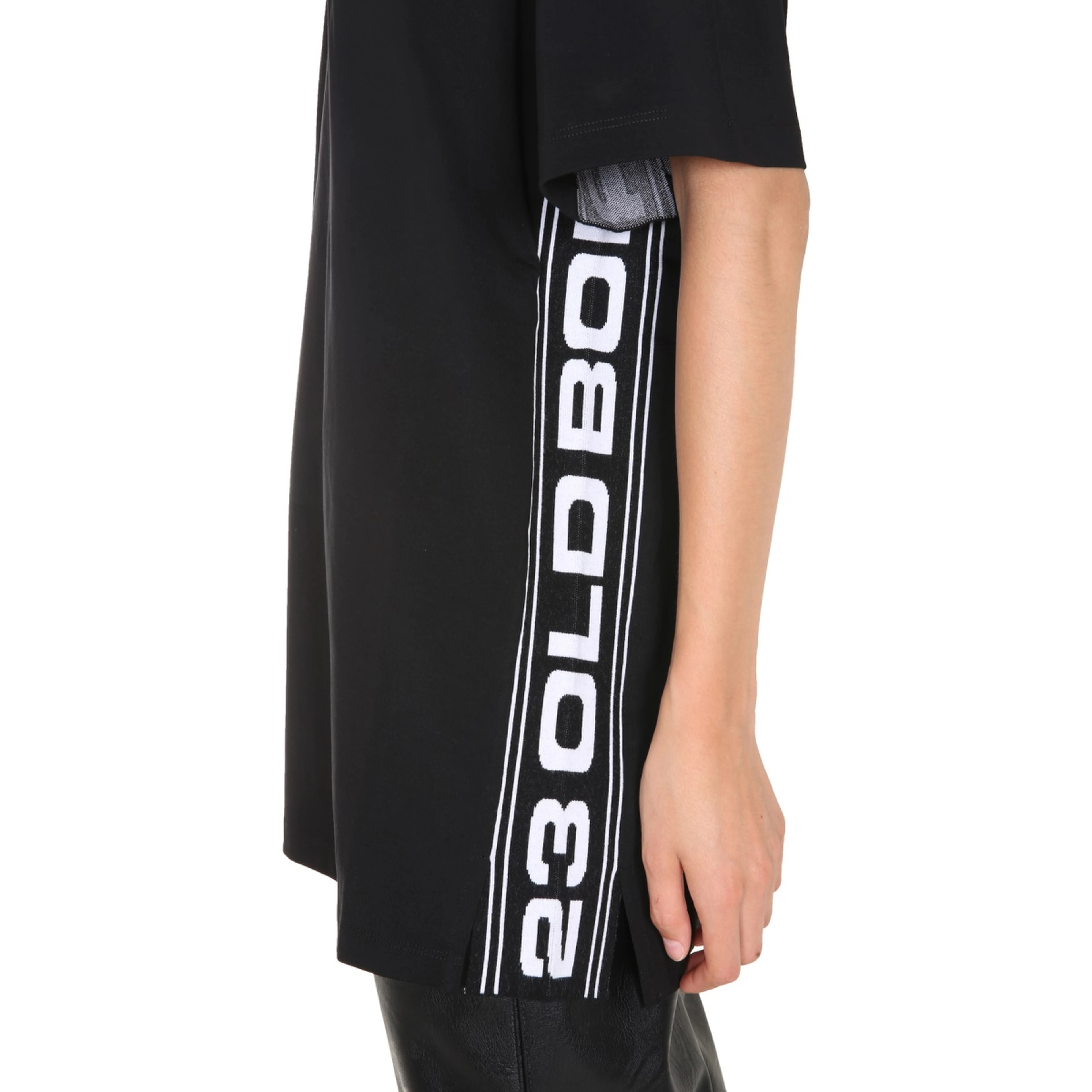 ROUND NECK T-SHIRT