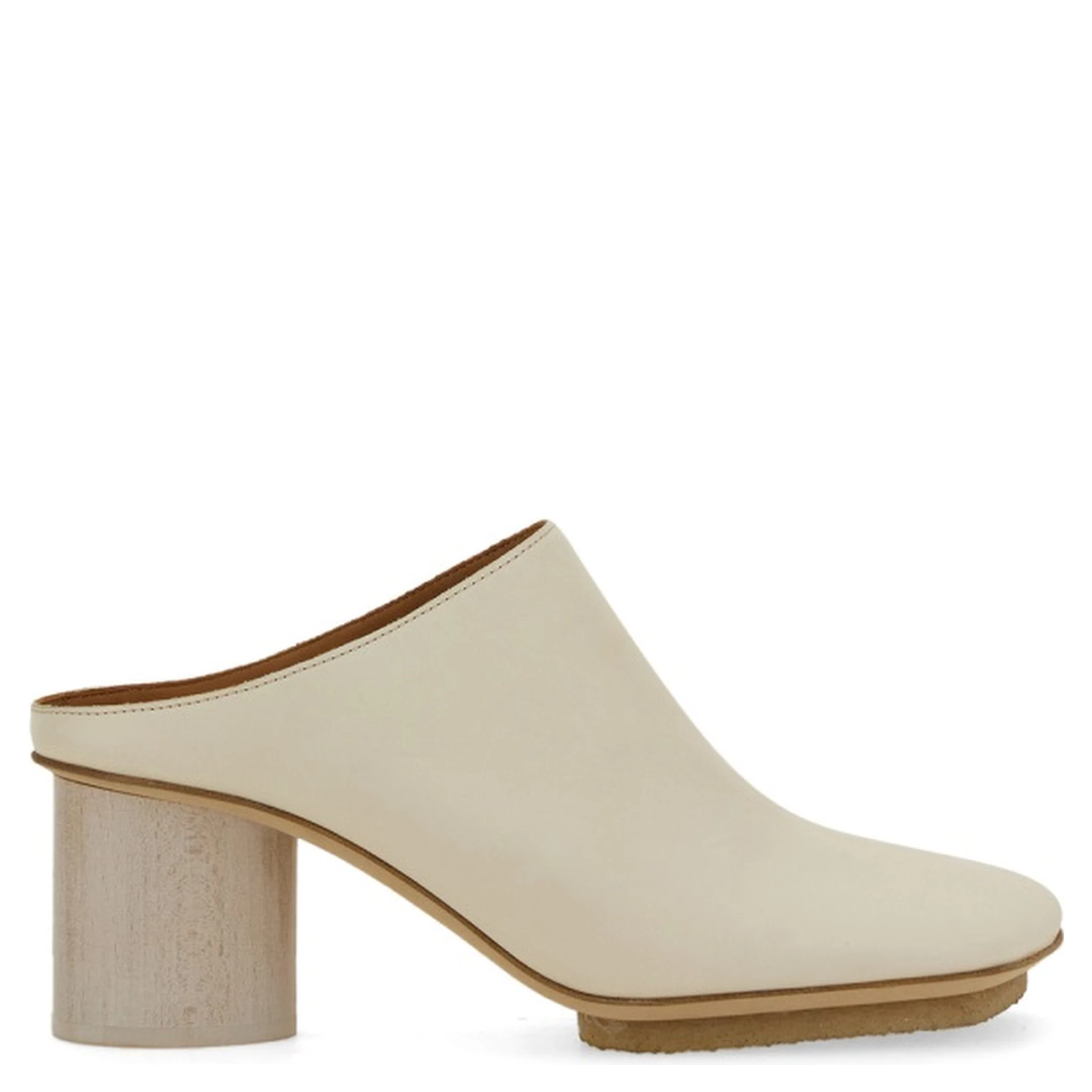 LEATHER MULE.