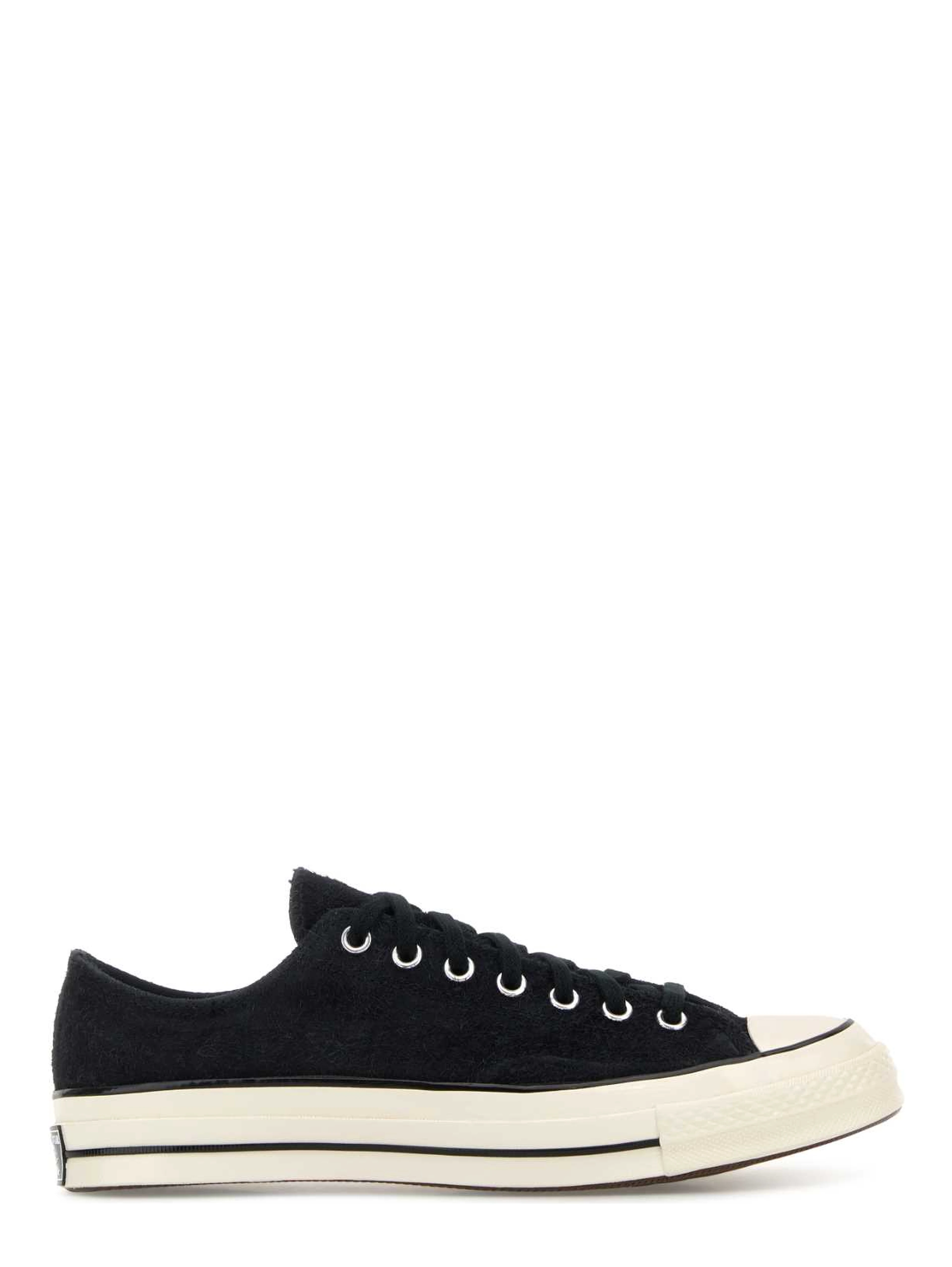 CHUCK 70