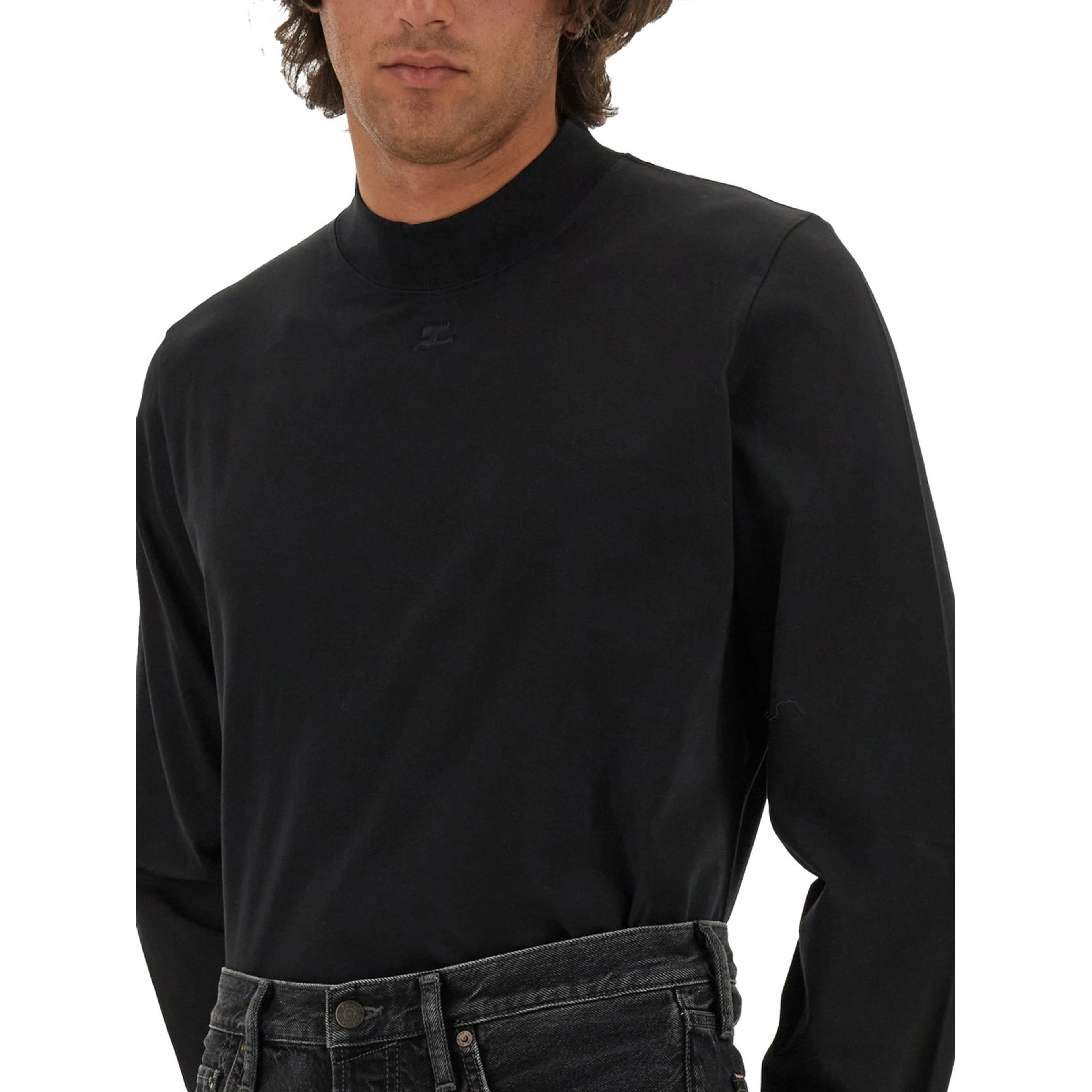 T-SHIRT WITH LOGO