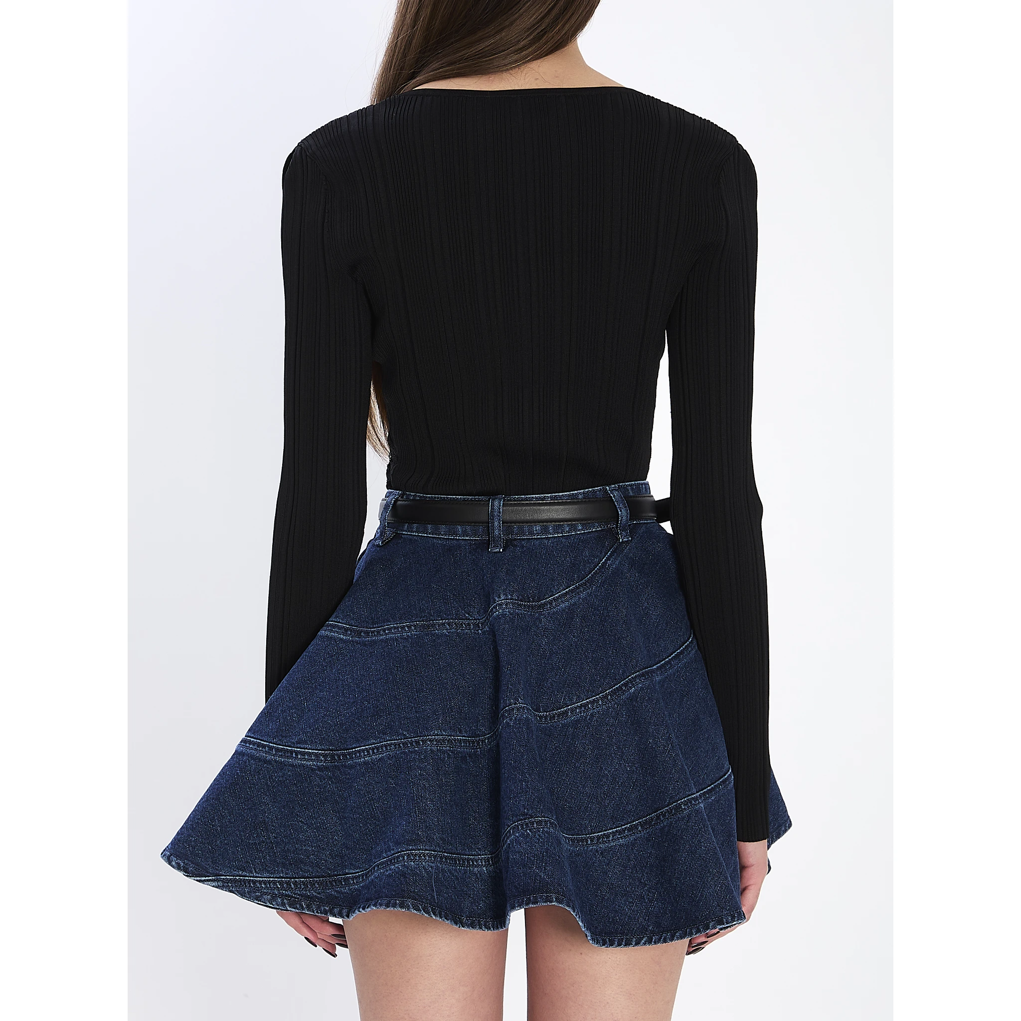 بلوزة محبوكة من الدانتيل