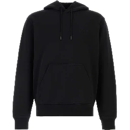 هودي بقصة عادية مع خياطة مميزة