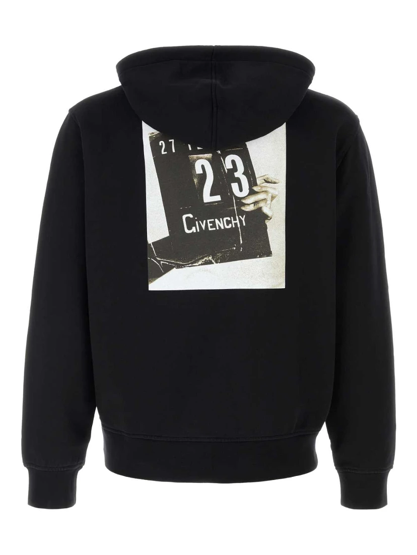 هودي بقصة عادية مع خياطة مميزة