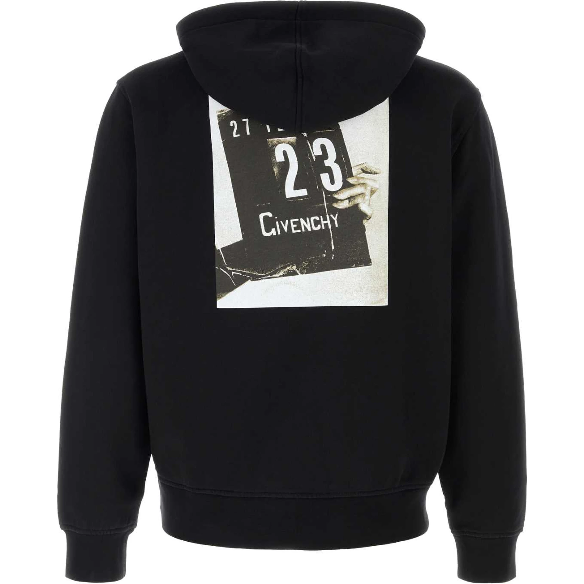 هودي بقصة عادية مع خياطة مميزة