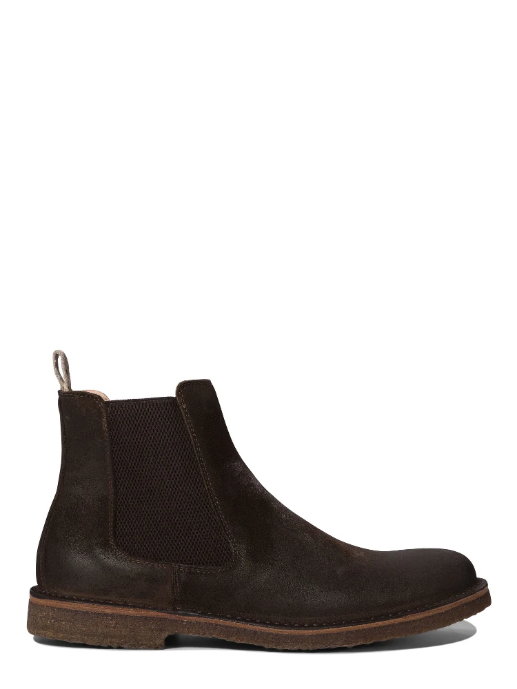 Chelsea ankle boots in leather