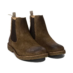 Chelsea ankle boots in leather