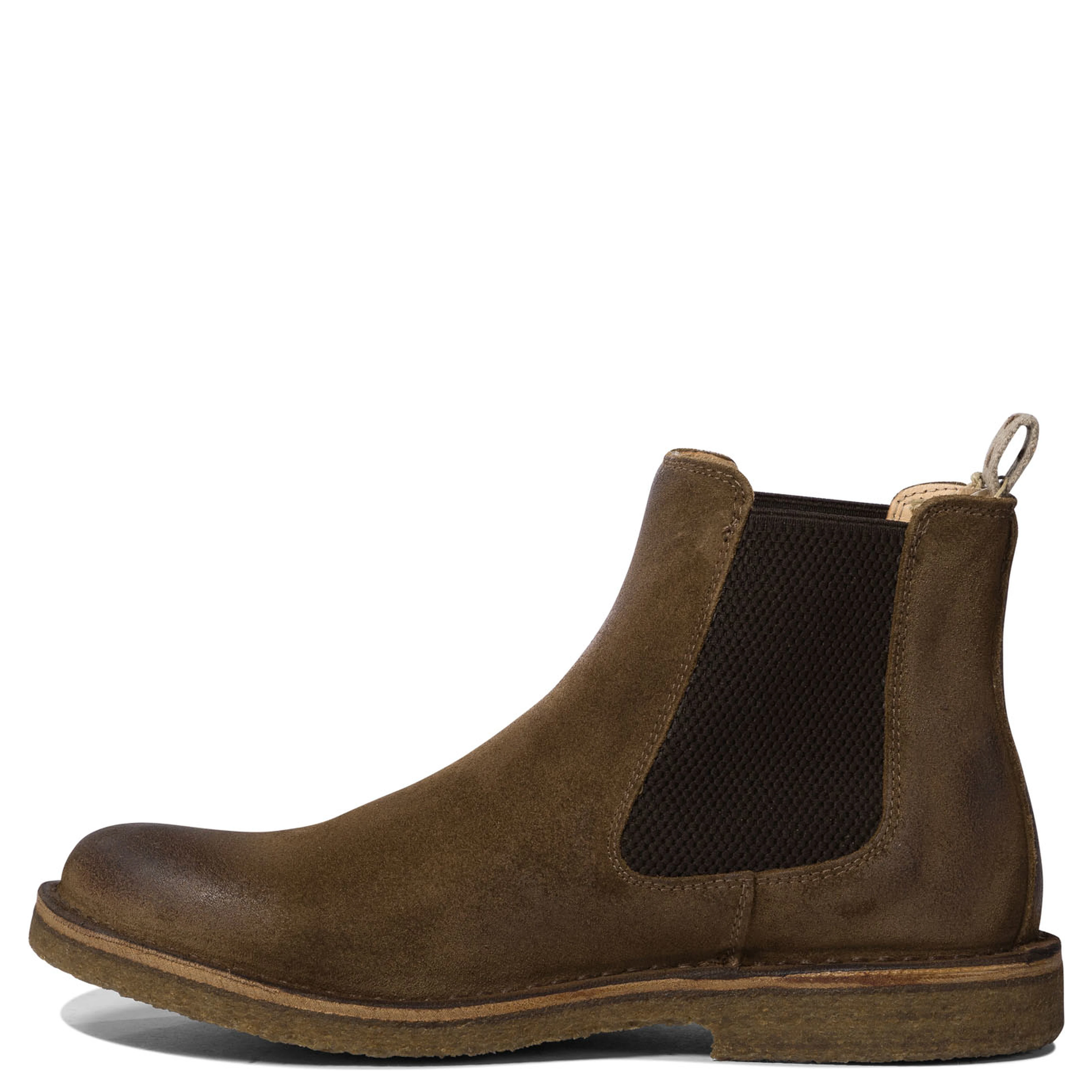 Chelsea ankle boots in leather