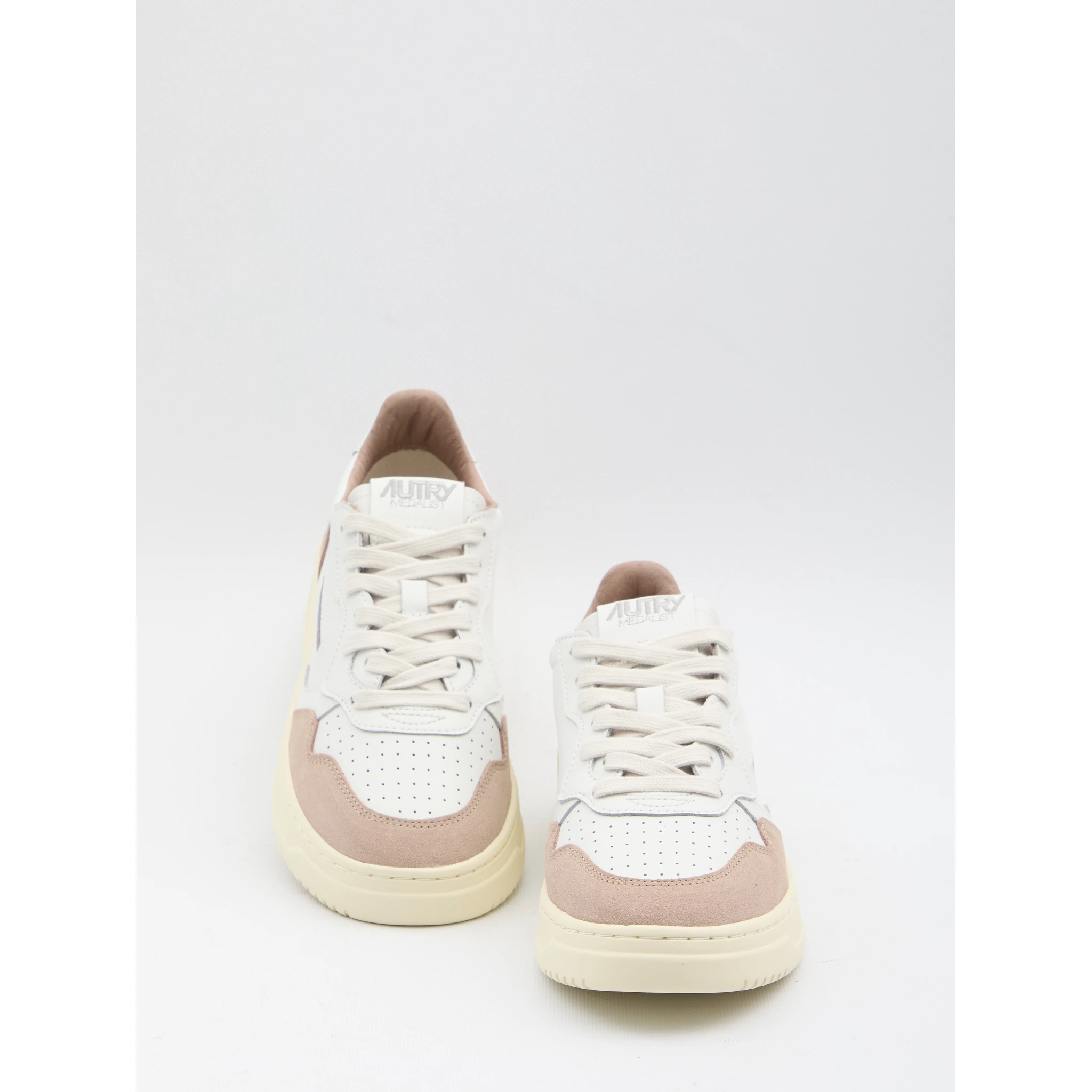 Medalist Low sneakers