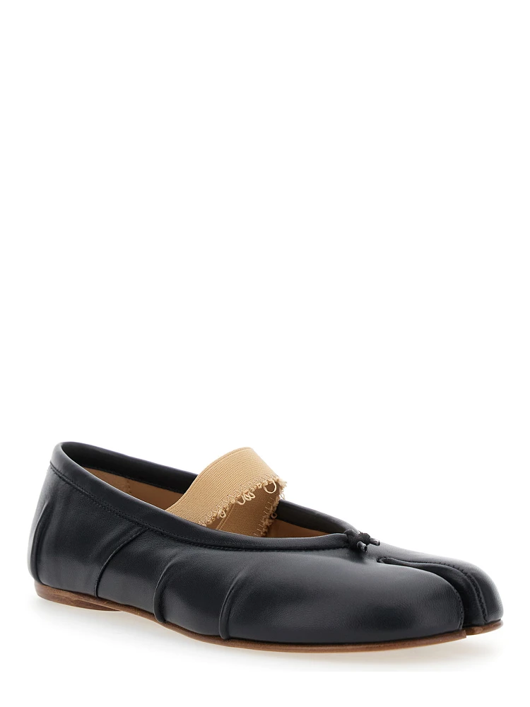 Black Ballet Flats with Band Design and Tabi Toe in Leather Woman alternative