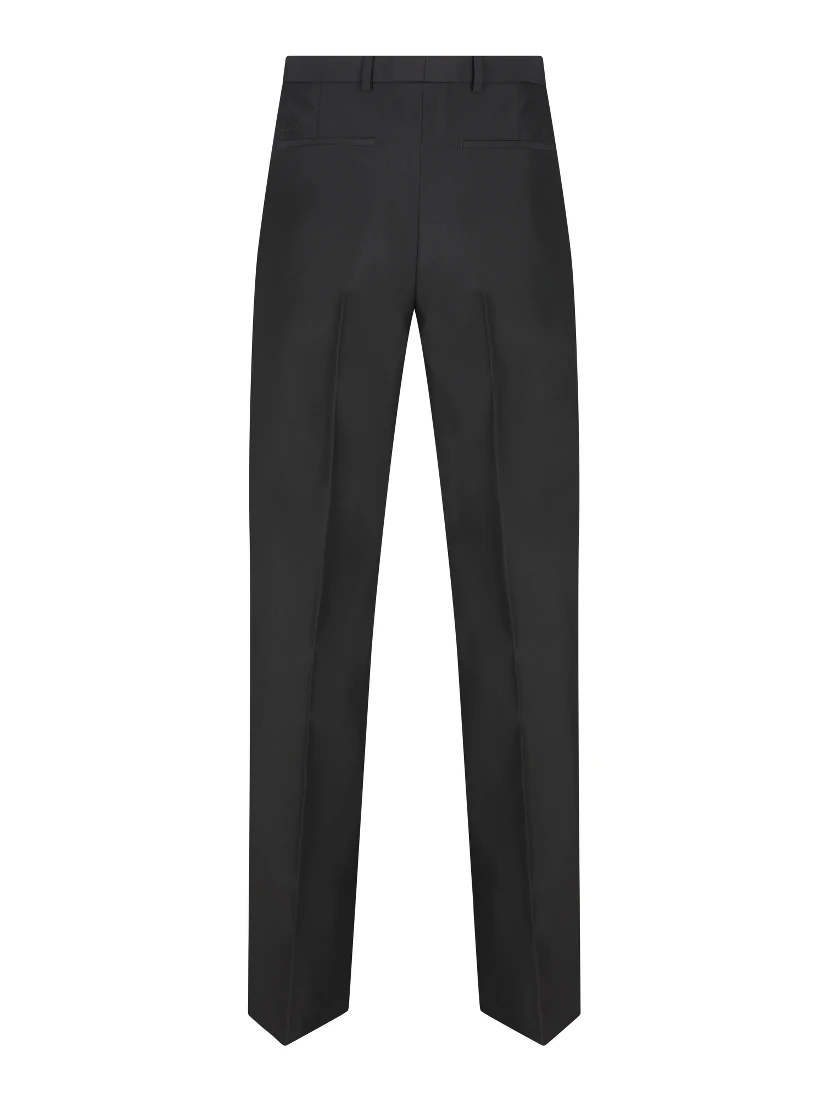 غوتشي ملابس جاهزة... أسود