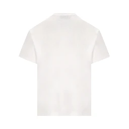 تيشيرتات وبولو بيضاء من غوتشي