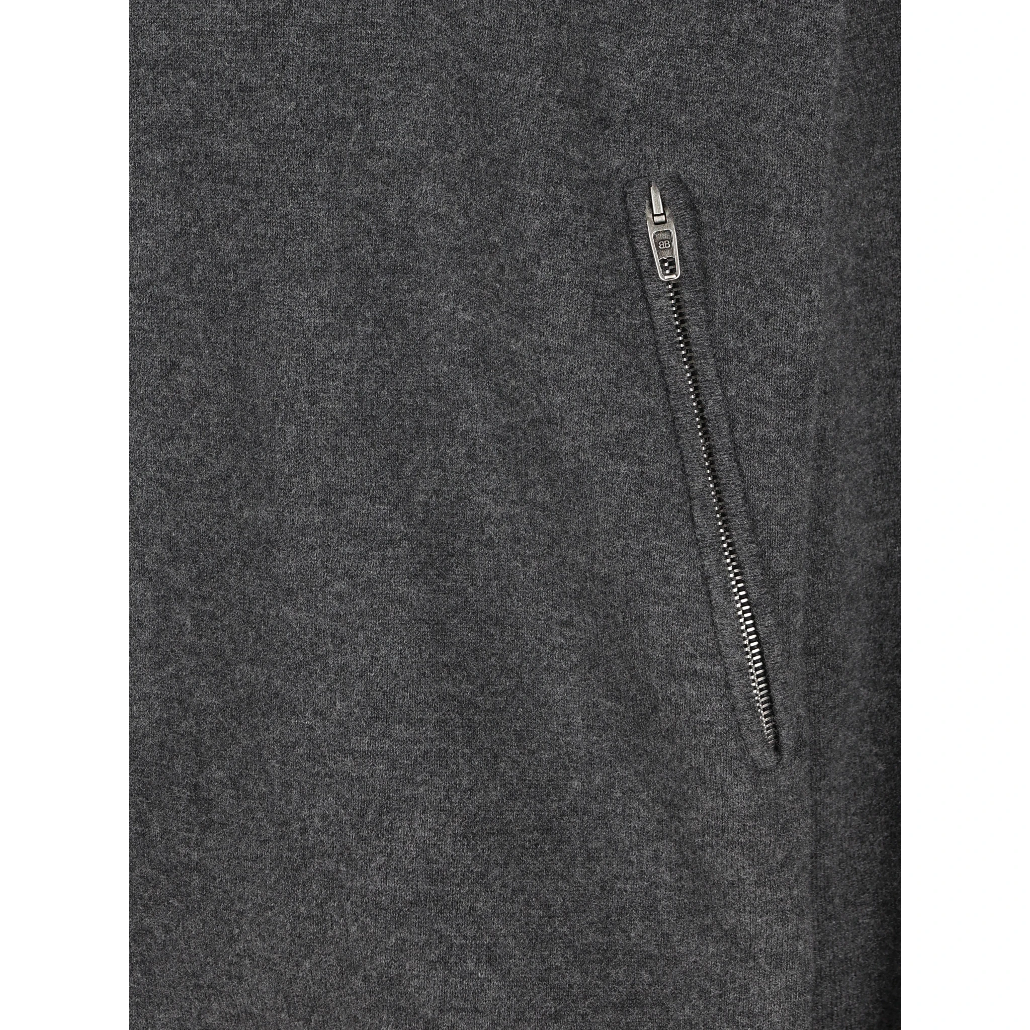 كنزات بالنسياغا