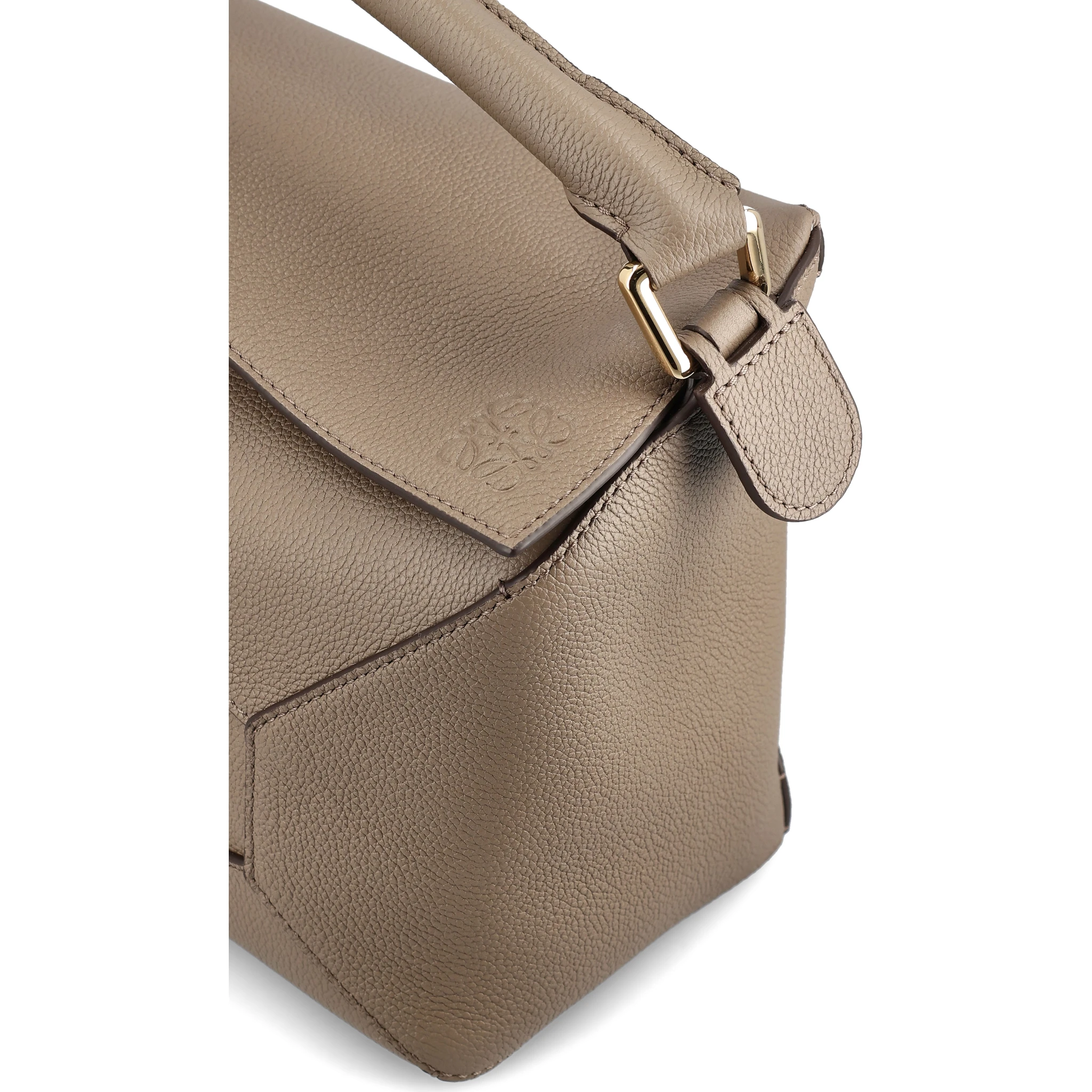 Loewe Bags.. Beige