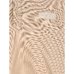 تيشيرتات وبولو من جيفنشي باللون البيج