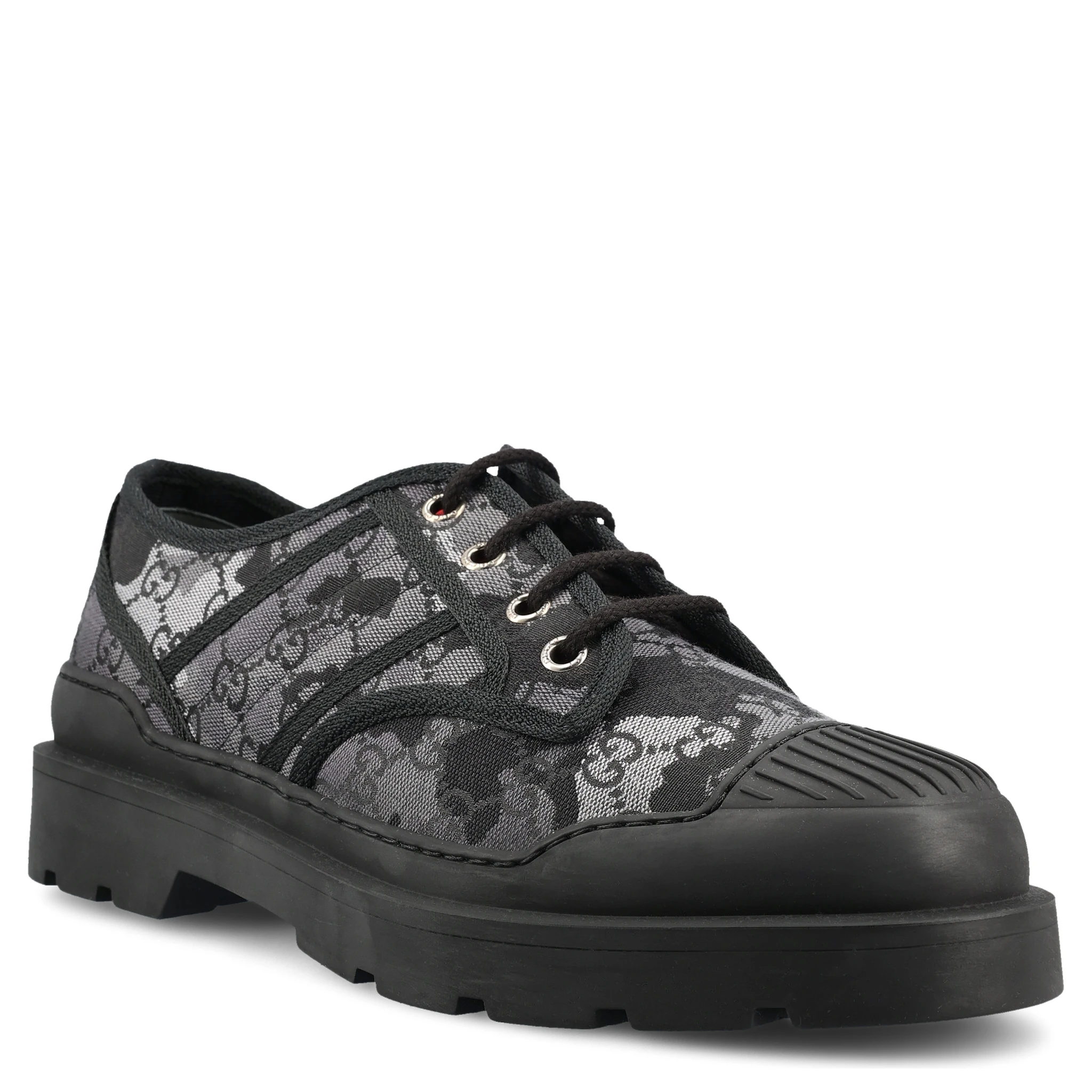 حذاء برباط من قماش GG