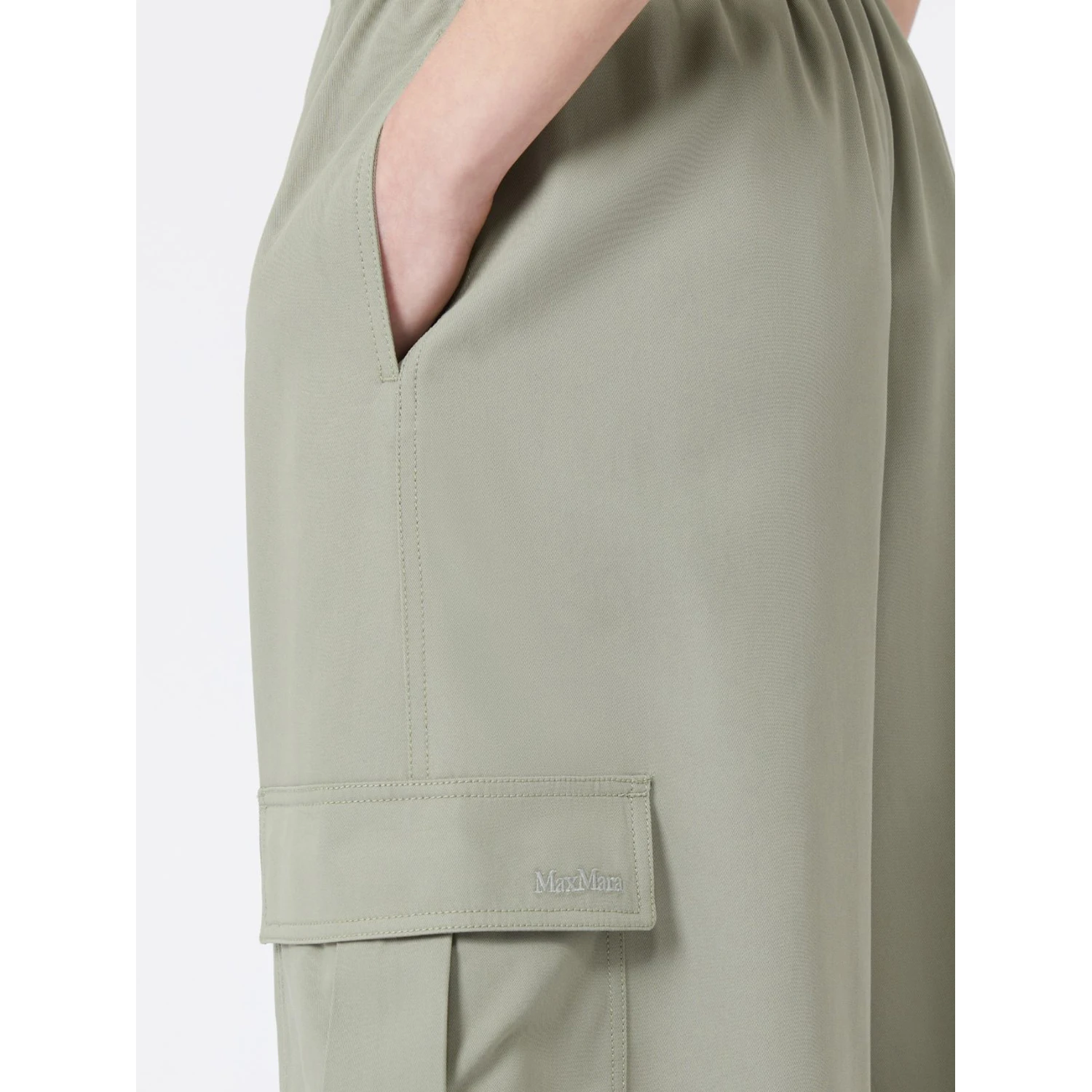 elasticated-hem loose trousers
