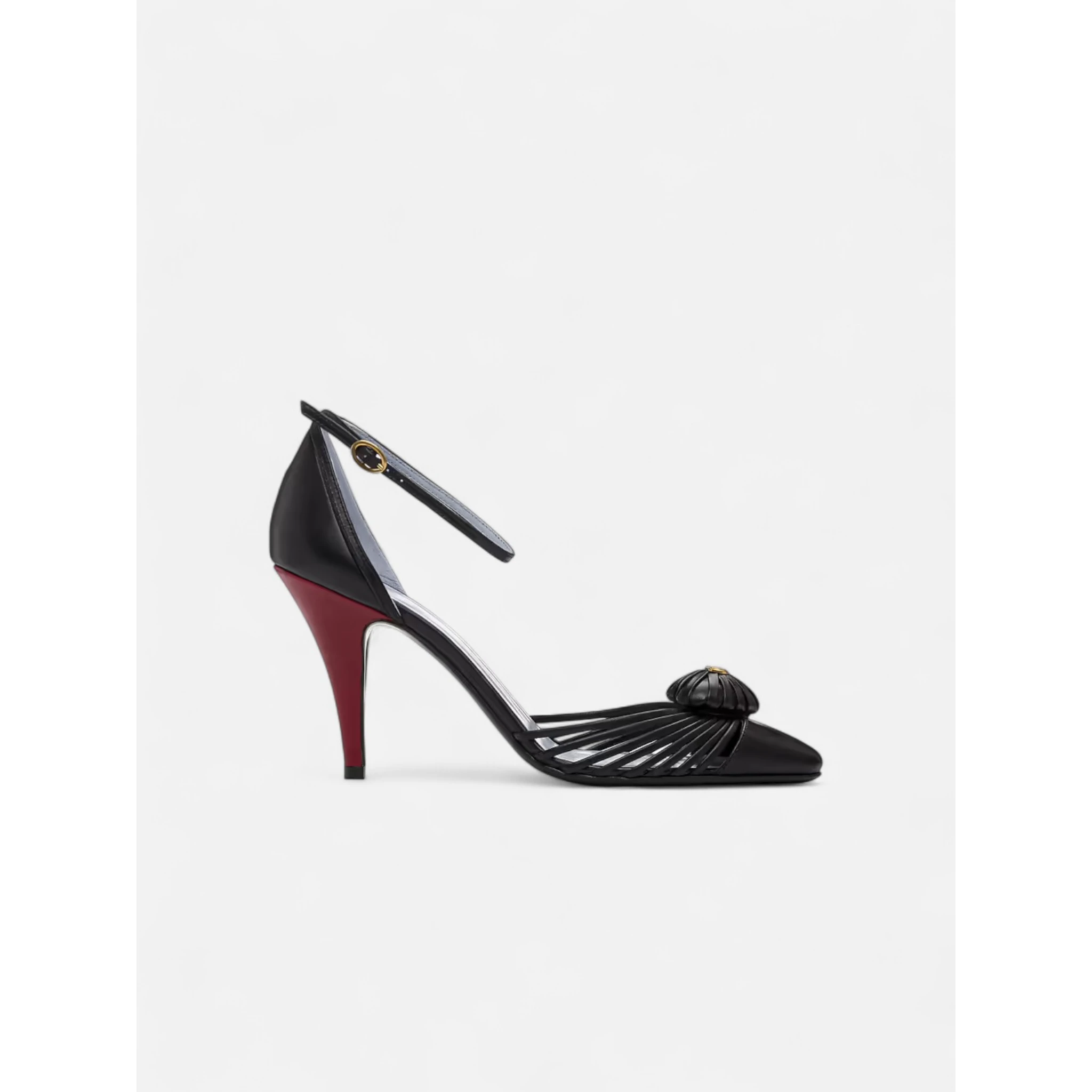 VALENTINO GARAVANI hat