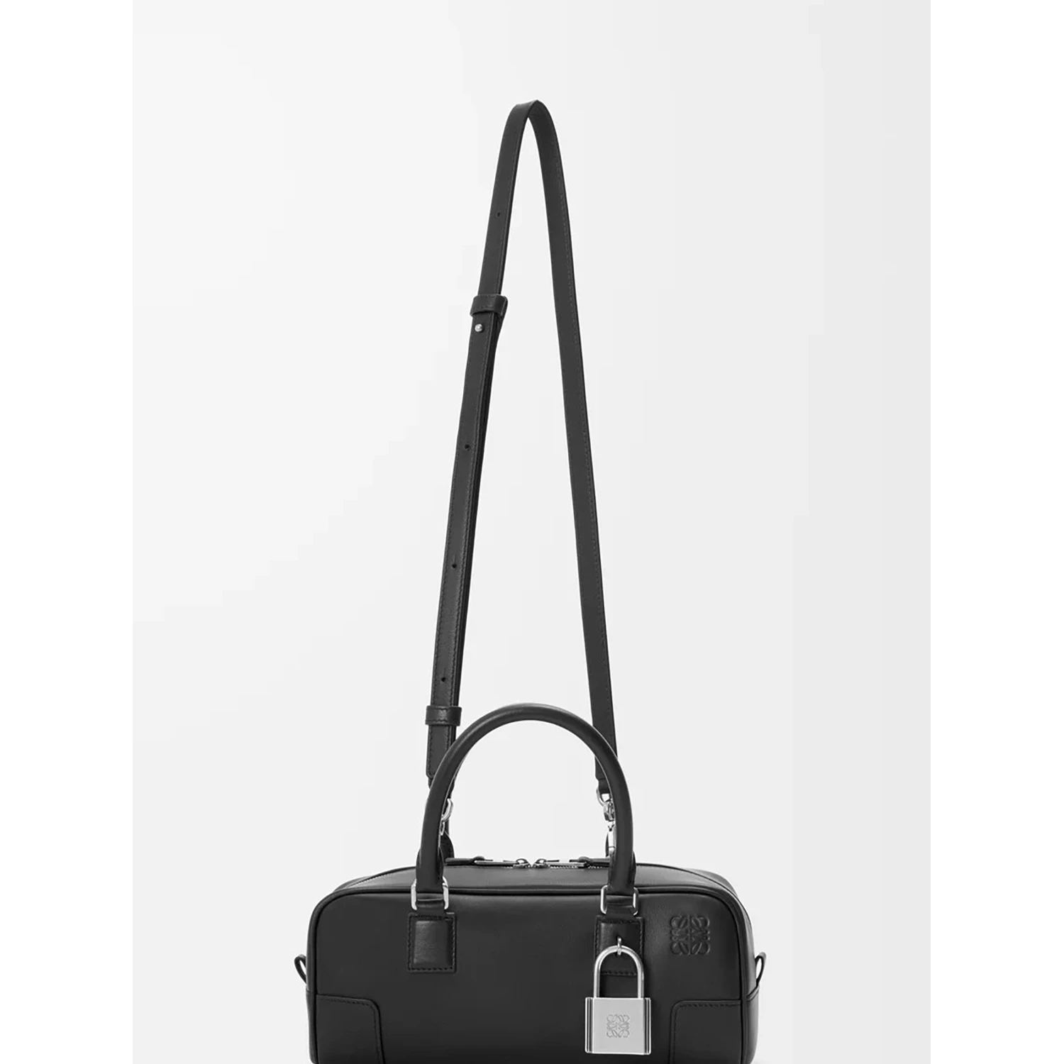 LOEWE AMAZONA 23 bag