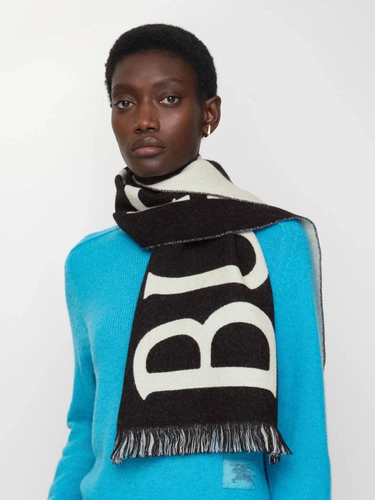 BURBERRY scarf alternative
