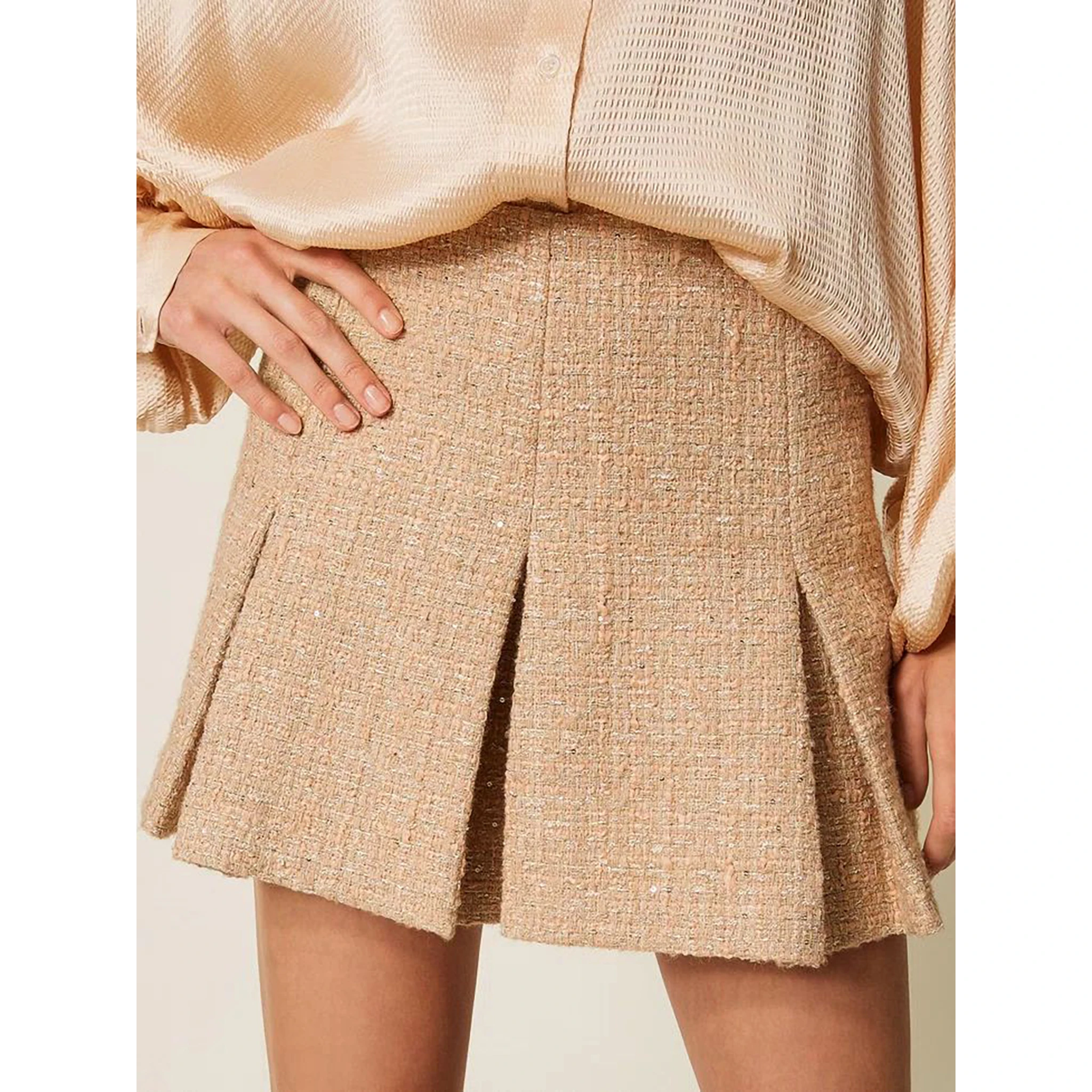 تنورة توينسيت