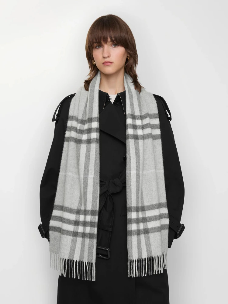BURBERRY scarf alternative