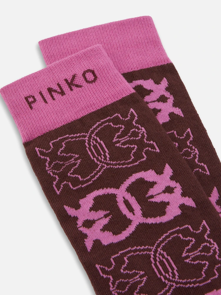 logo-patterned knee-high socks alternative