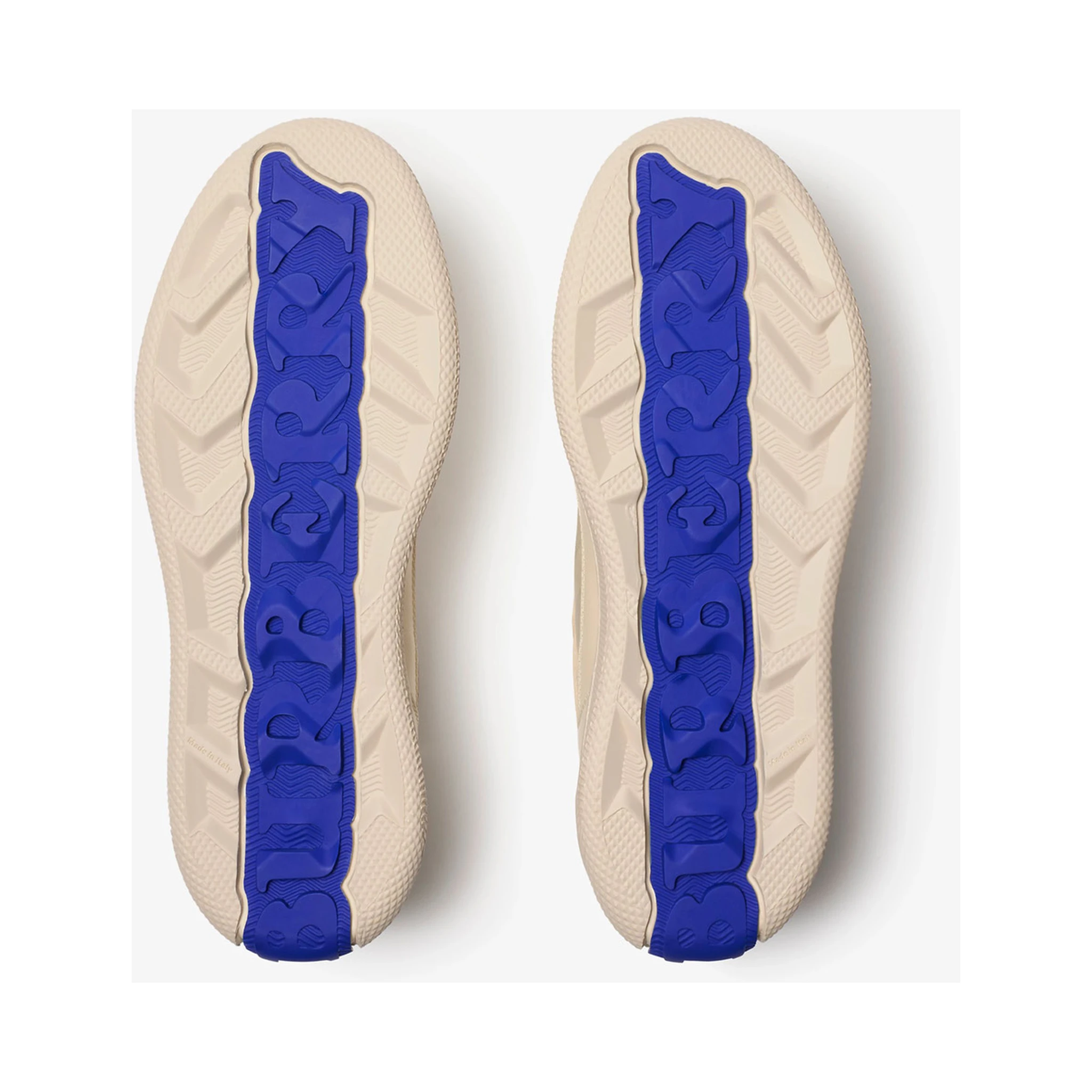 أحذية رياضية من بربري