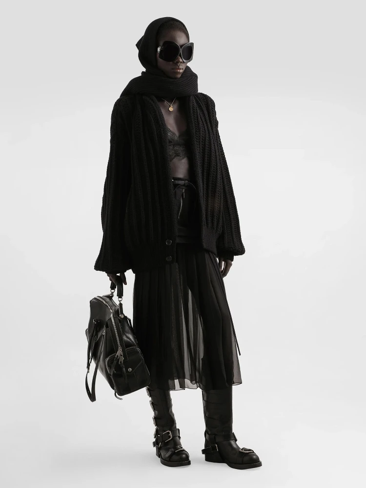 كارديجان من دولتشي آند غابانا alternative