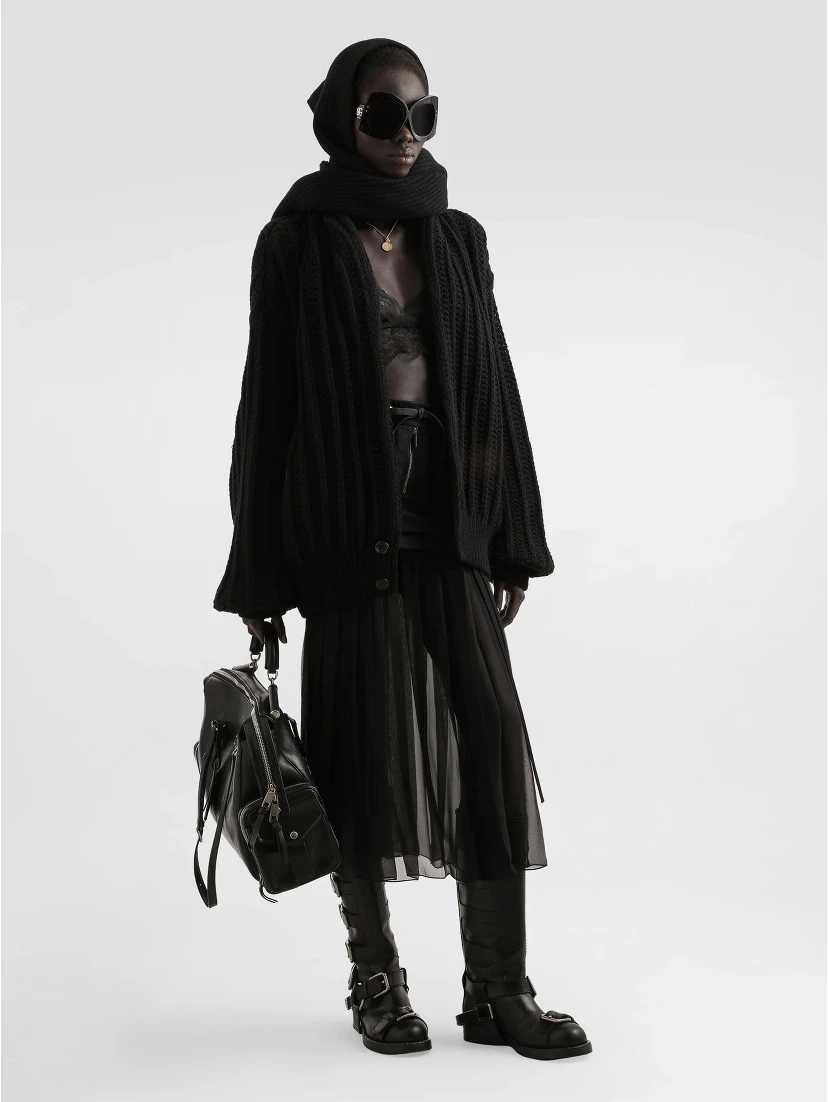 كارديجان من دولتشي آند غابانا