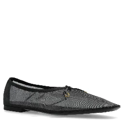 ODISSI ballet dancers