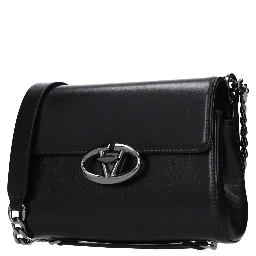 حقيبة كروسبودي من الجلد الأسود