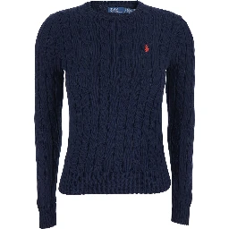 كنزة صوفية زرقاء برقبة دائرية مزينة بتطريز على شكل حصان في الأمام، مصنوعة من القطن للنساء