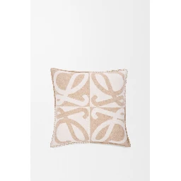 Cashmere pillow with Anagram