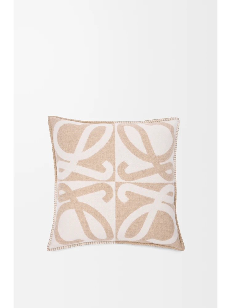 Cashmere pillow with Anagram