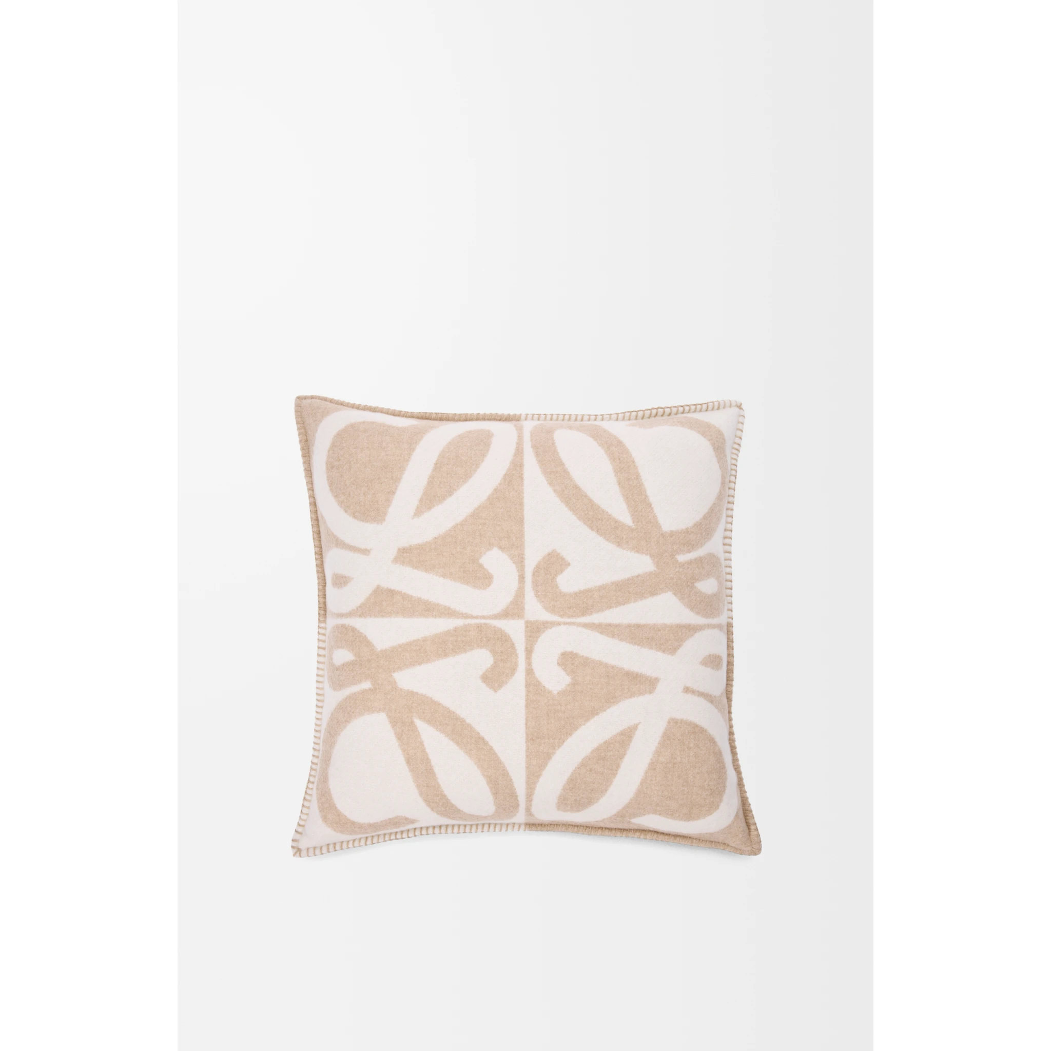 Cashmere pillow with Anagram