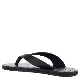 Flora Black Sandals with Flip-Flop Design and Grooved Sole in Leather Woman