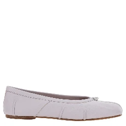 White Ballet Flats with Tabi Toe and Bow Detail on Front in Leather Woman