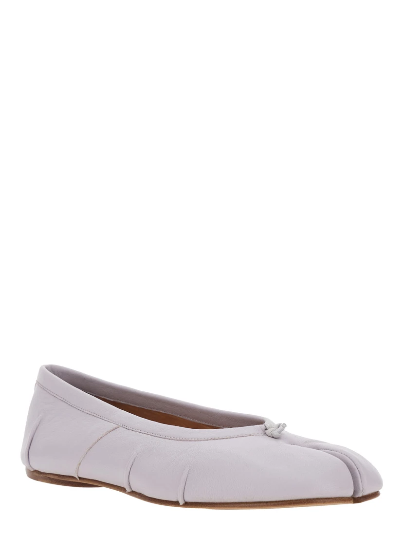 White Ballet Flats with Tabi Toe and Bow Detail on Front in Leather Woman