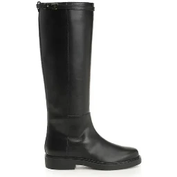 Leather boots with strap