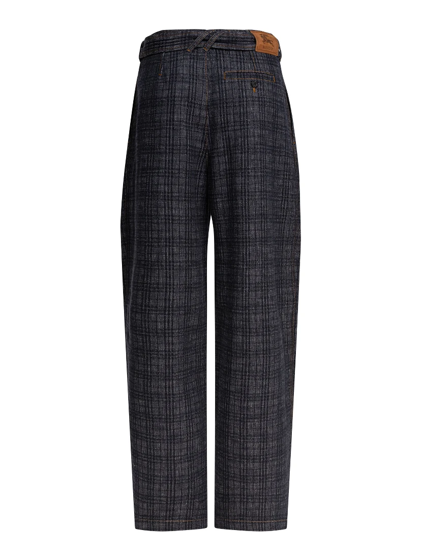 Slim fit pants with belt