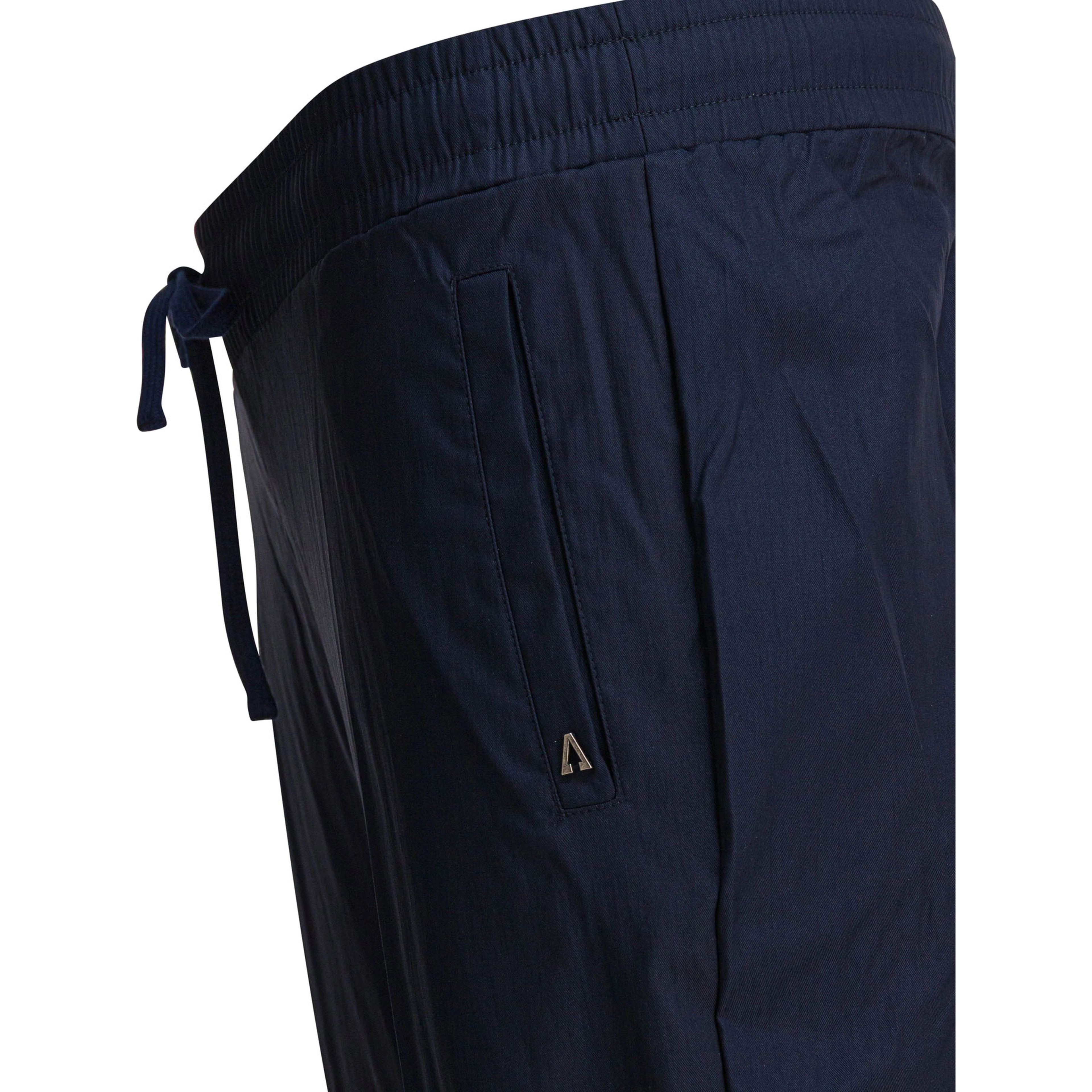 Pants with drawstring