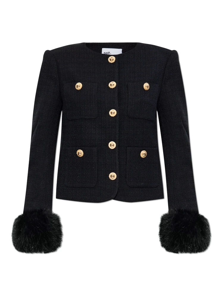 سترة بأزرار